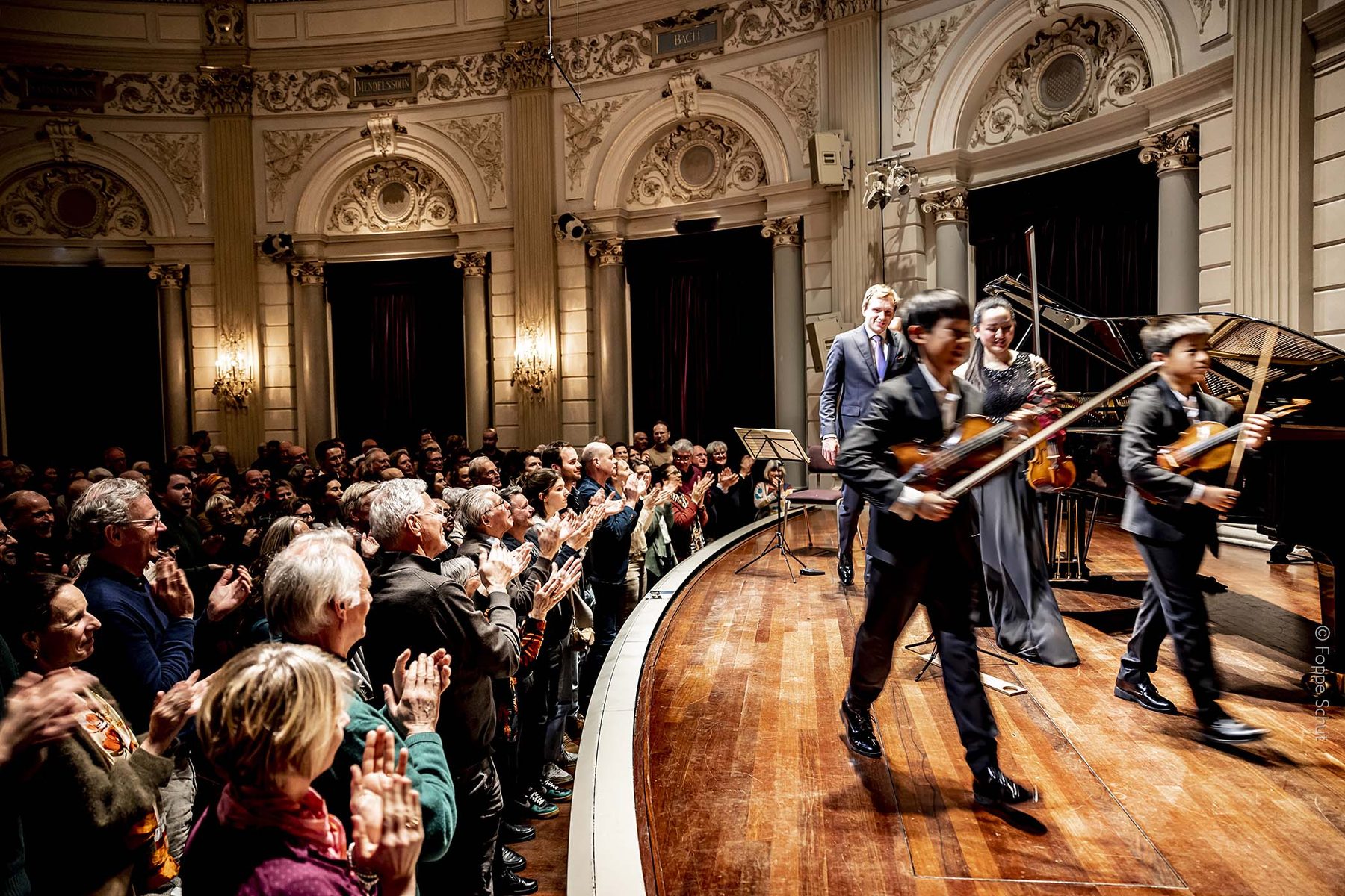 Overzicht van de zaal tijdens een optreden van de Experience Klassiek Academy